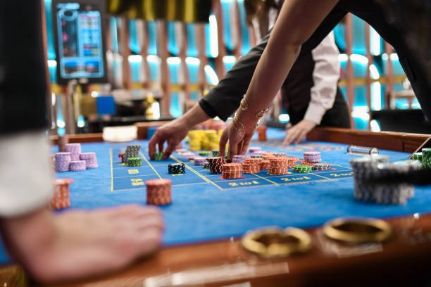 ys88 platform overview: live dealer studios, sportsbook interface, and mobile app dashboard