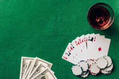 Infinite Blackjack live dealer streaming cards with community visible to all players